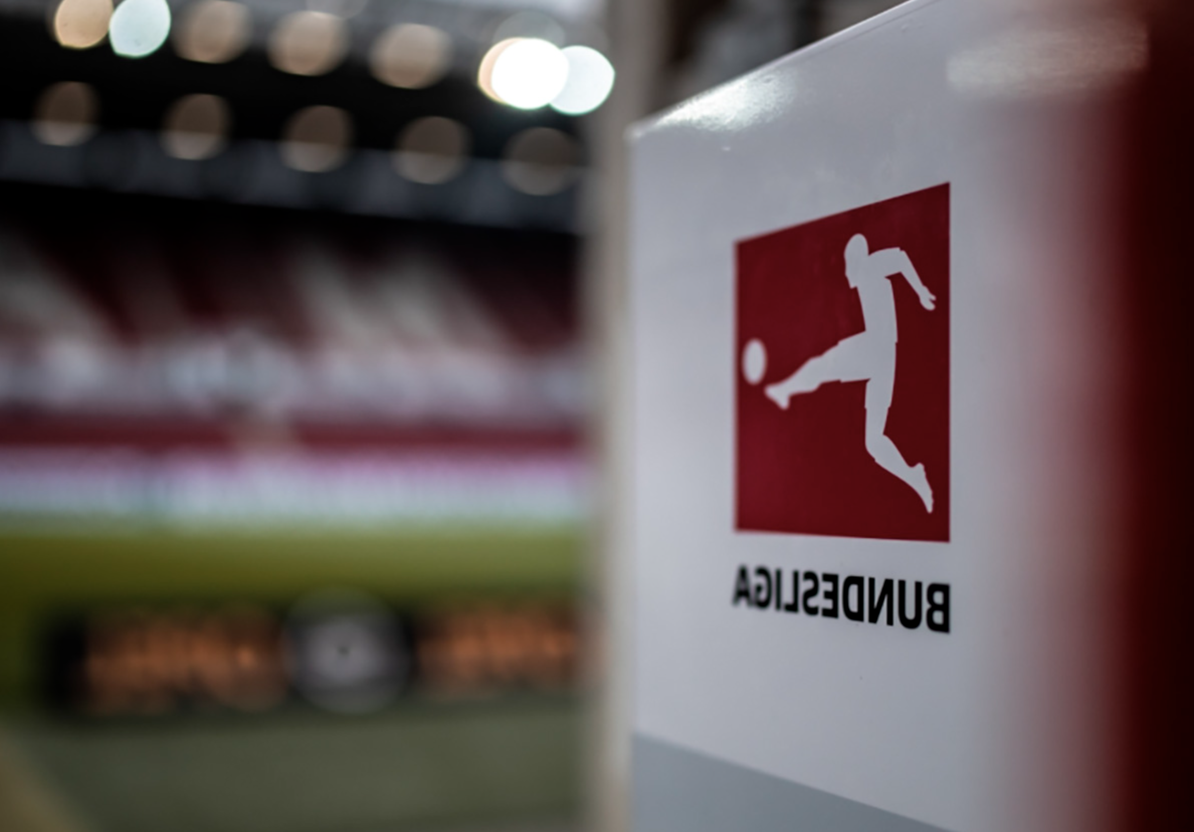 Bundesliga, která se skládá z 18 klubů