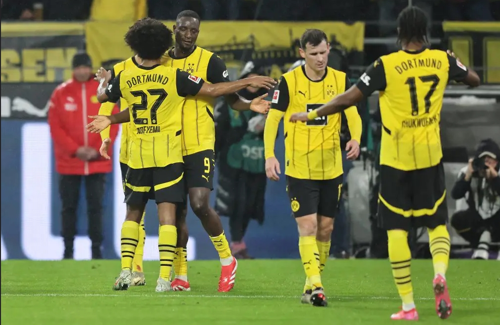 Borussia Dortmund vymlátila Union 60, Guirassy dal 4 góly